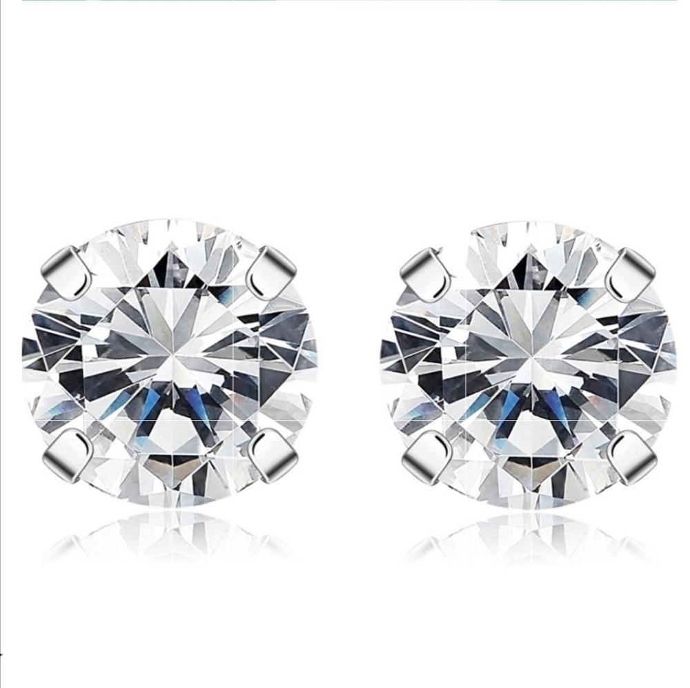 ➕NWOT➕ 00g Pair Stud Plugs, Sparkly CZ